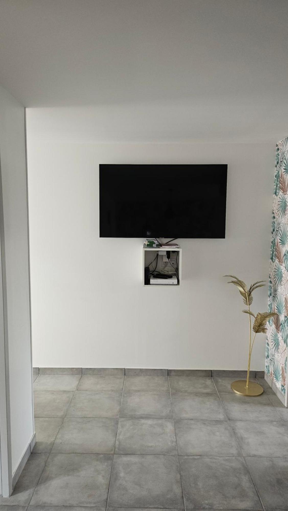 Au Champ Fleuri Apartment Bracieux Room photo